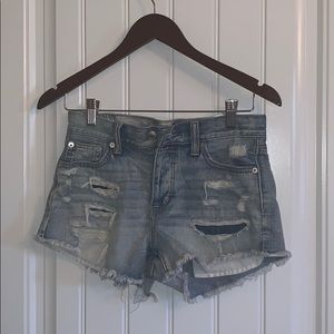 American Eagle 🦅 high rise exposed pocket